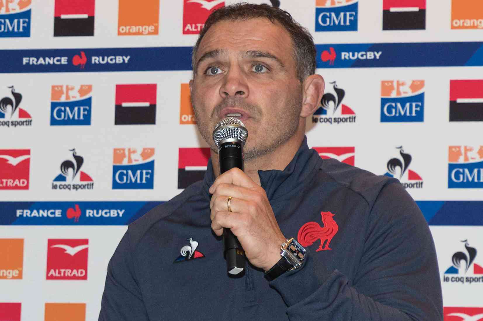 Rapha&euml;l Ibanez : &ldquo;Fin mars serait l&rsquo;id&eacute;al pour le XV de France&rdquo;