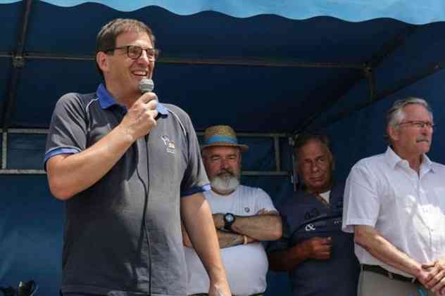 Florian Grill : “Il faut quand même voir que des clubs de Top 14, de Pro D2, de National, des Espoirs ou encore de l’Elite 1 féminine qui réussissent à gérer mieux le Covid que ne le fait la FFR”