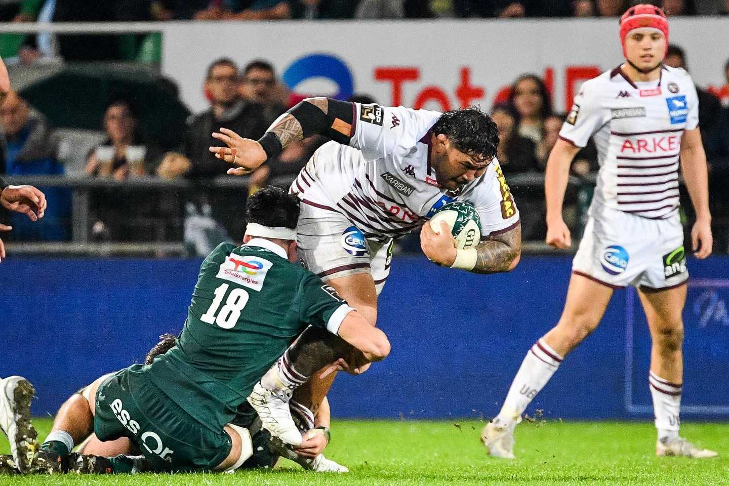 Max Spring : &ldquo;Il est tr&egrave;s fort en m&ecirc;l&eacute;e mais pas seulement, c&rsquo;est un joueur important&rdquo;